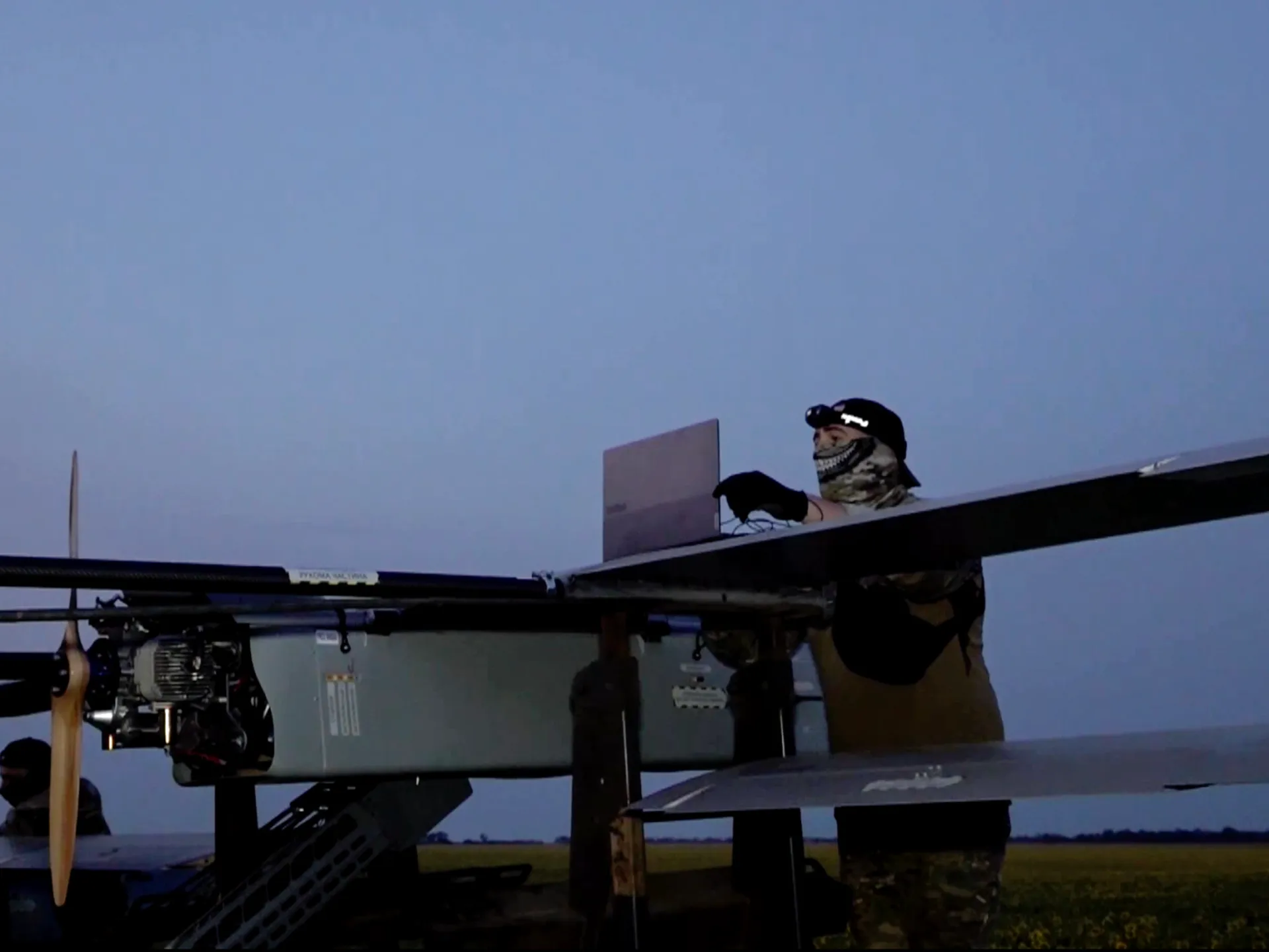 Oekraïne Voert 'Langeafstands-Sancties' Uit Met Drone-Aanvallen Op Rusland